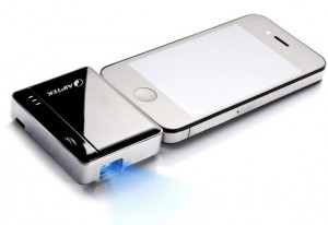 Aiptek MobileCinema i20: портативный проектор для iPhone
