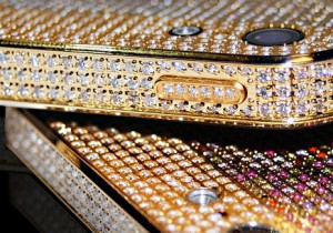 В Англии представлена пара эксклюзивных вариаций iPhone 5