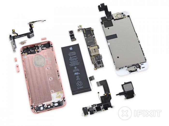 разобранный iPhone 5se от ifixit